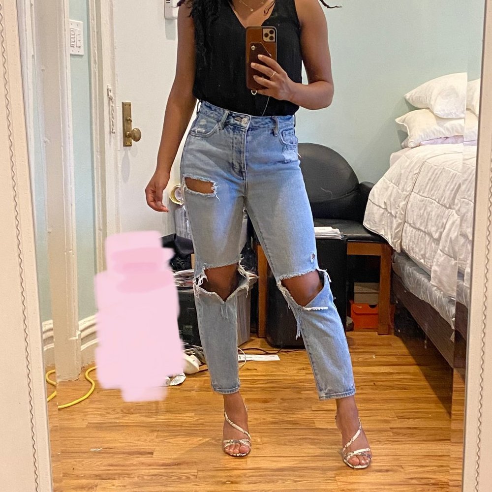 PacSun Ripped Mom Jeans size 24